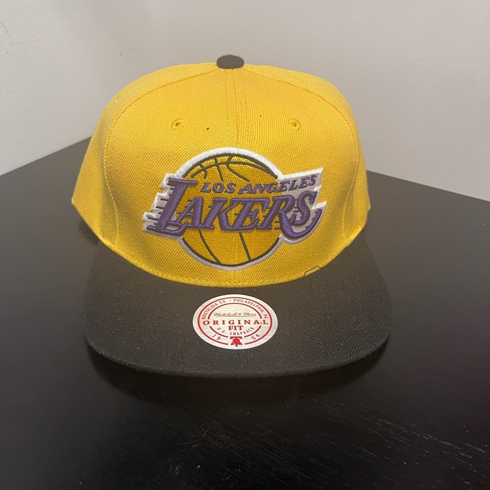 Original fit, OG SnapBack 1904 Los Angeles Lakers hat